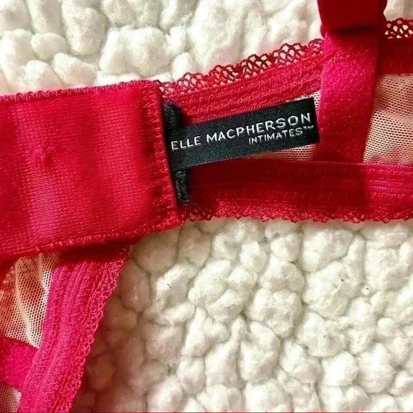 Elle Macpherson Intimates Pink Chevron Crochet Bra - Picture 8 of 11